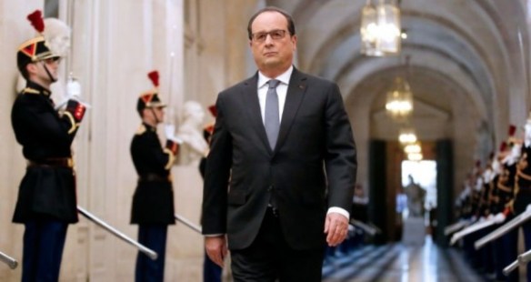 827197-francois-hollande-arrive-a-versailles-pour-un-discours-face-au-congres-le-16-novembre-2015-620x330